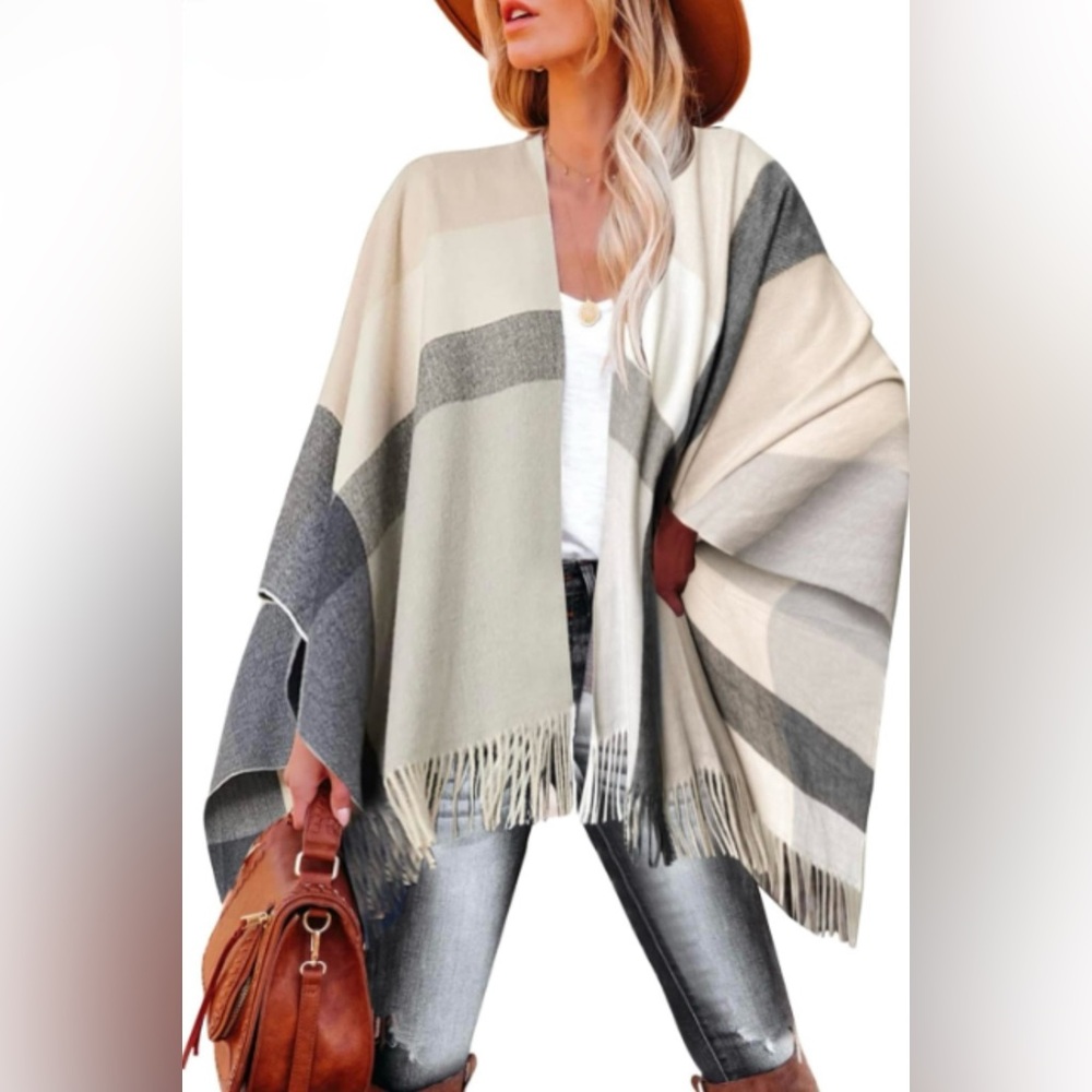 A New Day Plaid Shawl Poncho Wearable Scarf – Gray & White – OSFM
